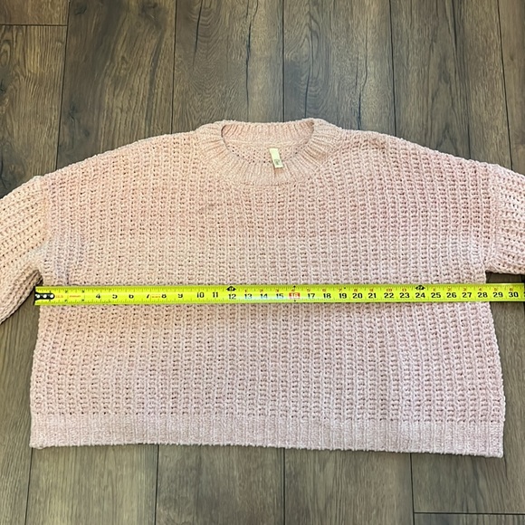 Elan boxy cropped oversized sweater size medium - Picture 5 of 6